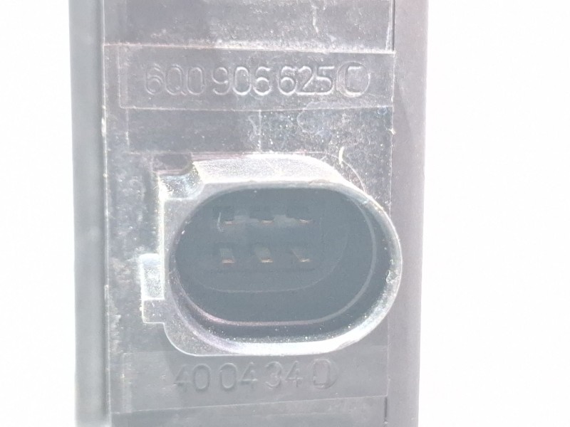 Recambio de caja valvulas para seat ibiza referencia OEM IAM 6Q0906625C  