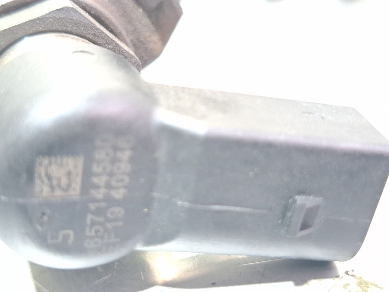 Recambio de inyector para peugeot 407 (6d_) 2.0 hdi 135 (6drhrh, 6drhre, 6drhrg, 6drhrj) referencia OEM IAM 9657144580  