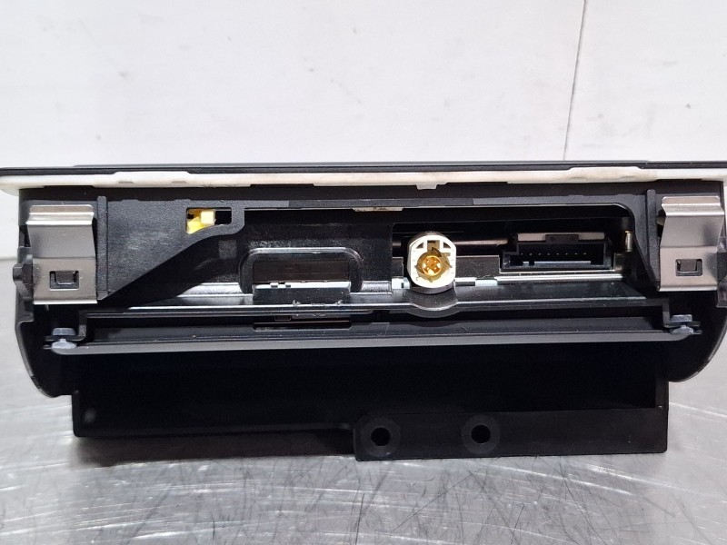 Recambio de pantalla multifuncion para audi a1 (8x1, 8xk) 2.0 tdi referencia OEM IAM 8X0857273B  