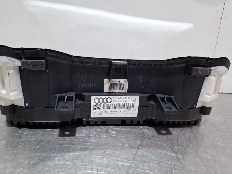 Recambio de cuenta kilometros para audi a1 (8x1, 8xk) 2.0 tdi referencia OEM IAM 8X0920930D  