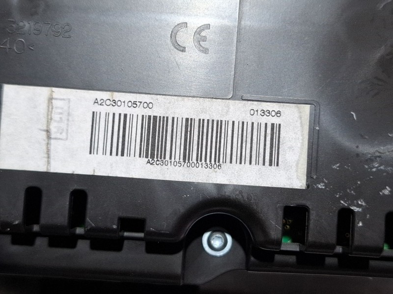 Recambio de cuenta kilometros para audi a1 (8x1, 8xk) 2.0 tdi referencia OEM IAM 8X0920930D  