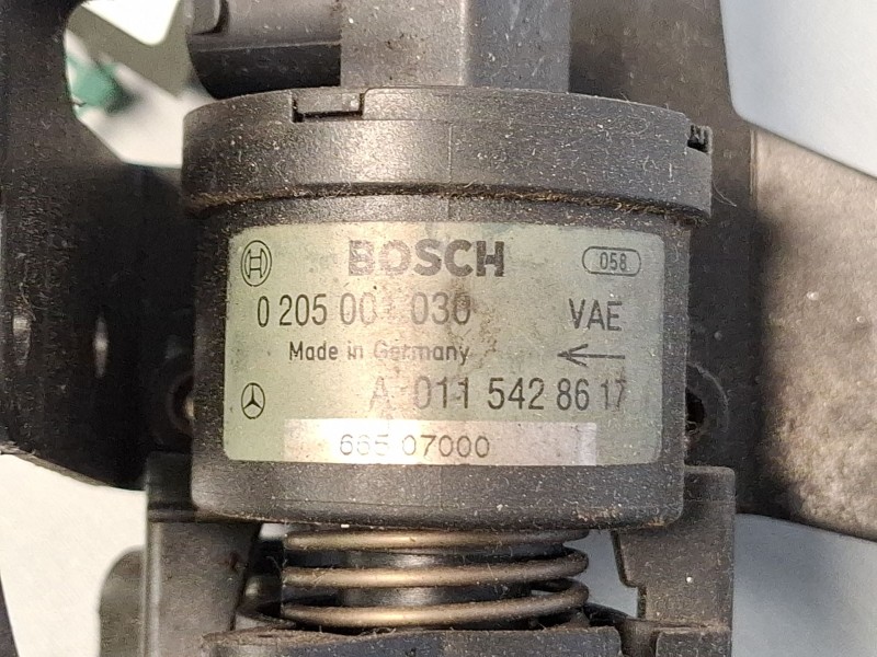 Recambio de potenciometro pedal para mercedes-benz part e220 referencia OEM IAM A0115428617  