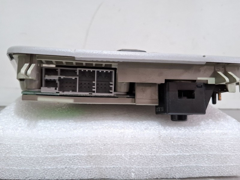 Recambio de luz interior para mercedes-benz clase e (w210) e 320 cdi (210.026) referencia OEM IAM A2088206701Q3  