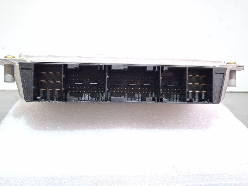 Recambio de centralita motor para mercedes-benz clase e (w210) e 320 cdi (210.026) referencia OEM IAM A6131530379 / 0281010828  