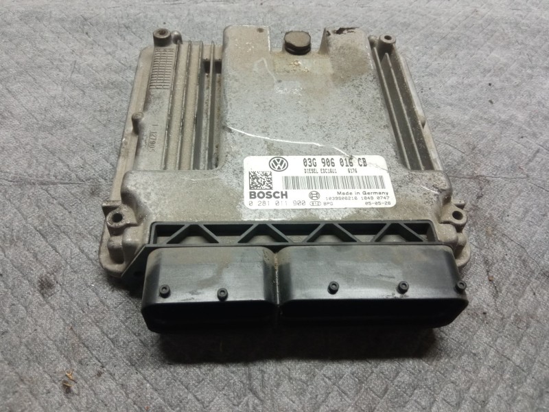 Recambio de centralita motor para volkswagen golf referencia OEM IAM 028101190003G906016CB  