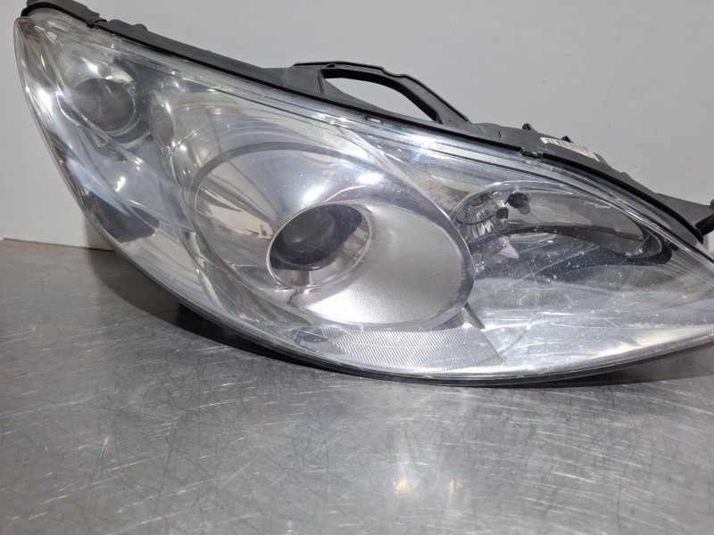 Recambio de faro delantero derecho para peugeot 407 referencia OEM IAM 0301213204  
