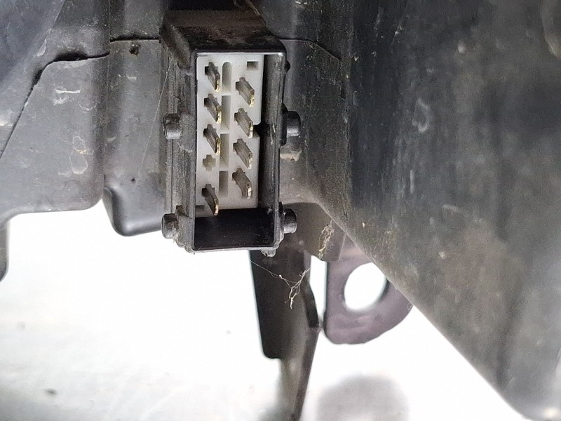 Recambio de faro delantero derecho para peugeot 407 referencia OEM IAM 0301213204  