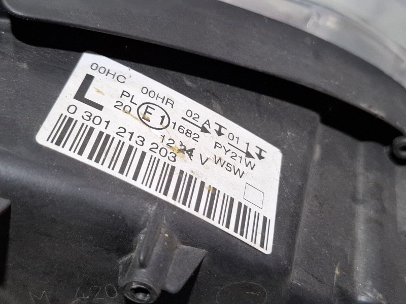 Recambio de faro delantero izquierdo para peugeot 407 referencia OEM IAM 0301213203  