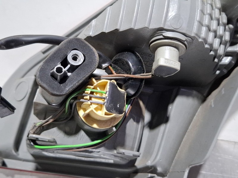 Recambio de piloto porton trasero izquierdo para renault megane iii hatchback (bz0/1_, b3_) 1.5 dci (bz1g, bz1w, bz0r) referenci