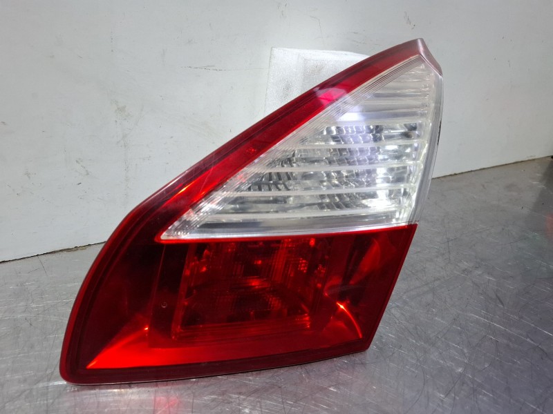 Recambio de piloto porton trasero derecho para renault megane iii hatchback (bz0/1_, b3_) 1.5 dci (bz1g, bz1w, bz0r) referencia 