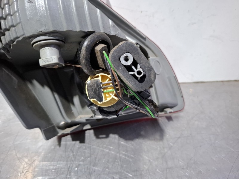 Recambio de piloto porton trasero derecho para renault megane iii hatchback (bz0/1_, b3_) 1.5 dci (bz1g, bz1w, bz0r) referencia 