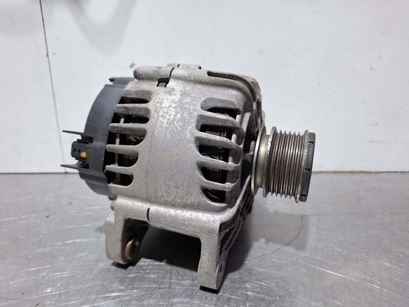 Recambio de alternador para renault megane iii hatchback (bz0/1_, b3_) 1.5 dci (bz1g, bz1w, bz0r) referencia OEM IAM 231000027R 