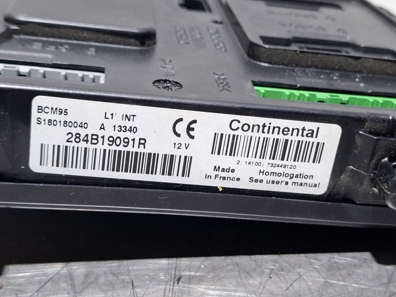 Recambio de caja reles / fusibles para renault megane iii hatchback (bz0/1_, b3_) 1.5 dci (bz1g, bz1w, bz0r) referencia OEM IAM 