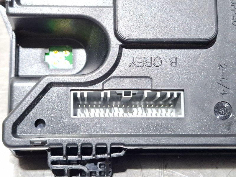 Recambio de caja reles / fusibles para renault megane iii hatchback (bz0/1_, b3_) 1.5 dci (bz1g, bz1w, bz0r) referencia OEM IAM 