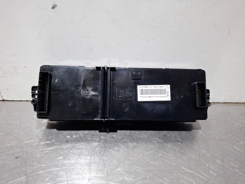 Recambio de mando climatizador para renault megane iii hatchback (bz0/1_, b3_) 1.5 dci (bz1g, bz1w, bz0r) referencia OEM IAM 275