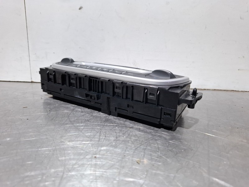 Recambio de mando climatizador para renault megane iii hatchback (bz0/1_, b3_) 1.5 dci (bz1g, bz1w, bz0r) referencia OEM IAM 275