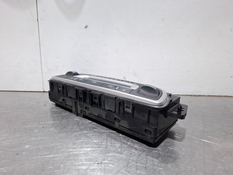 Recambio de mando climatizador para renault megane iii hatchback (bz0/1_, b3_) 1.5 dci (bz1g, bz1w, bz0r) referencia OEM IAM 275