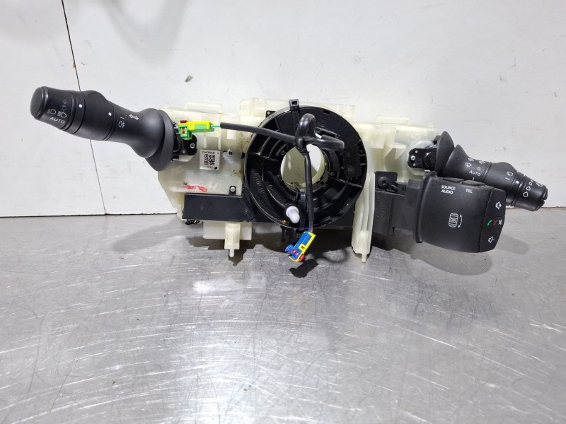 Recambio de mando multifuncion para renault megane iii hatchback (bz0/1_, b3_) 1.5 dci (bz1g, bz1w, bz0r) referencia OEM IAM 255