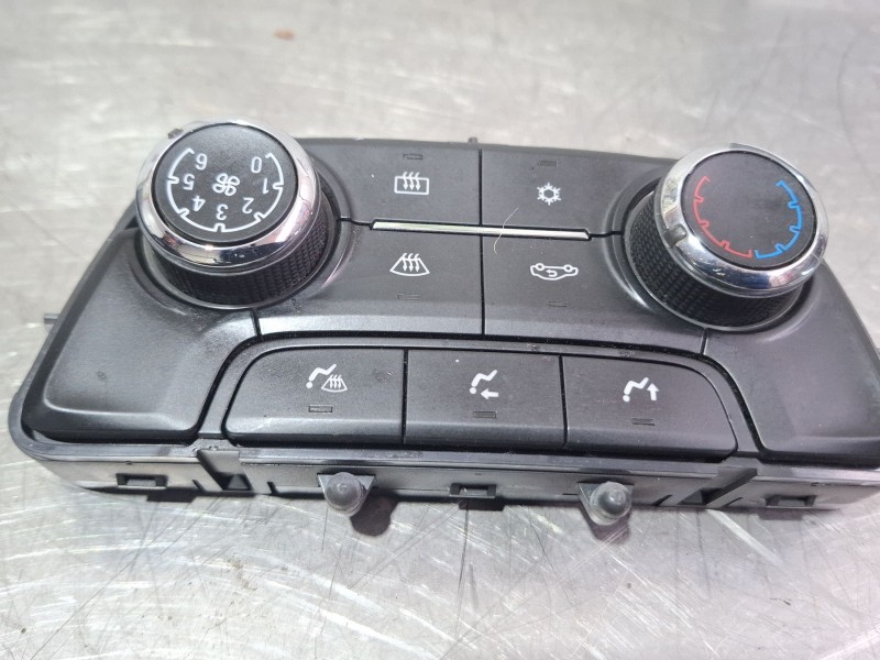 Recambio de mando climatizador para opel mokka / mokka x (j13) 1.6 cdti 4x4 (_76) referencia OEM IAM 39081561 /A2C1134980001  