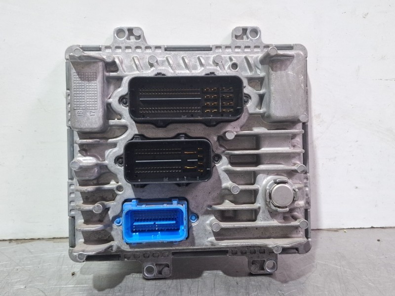 Recambio de centralita motor para opel mokka / mokka x (j13) 1.6 cdti 4x4 (_76) referencia OEM IAM 55501572 / 395357783 / 554993