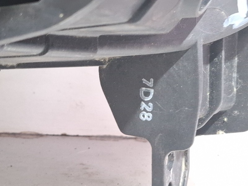 Recambio de faro antiniebla delantero izquierdo para opel mokka / mokka x (j13) 1.6 cdti 4x4 (_76) referencia OEM IAM   