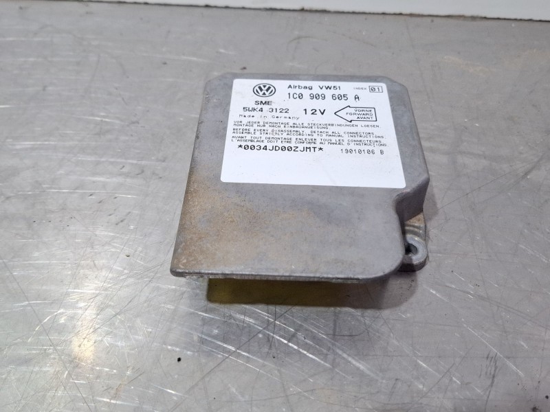 Recambio de centralita airbag para volkswagen golf referencia OEM IAM 1C0909605A  