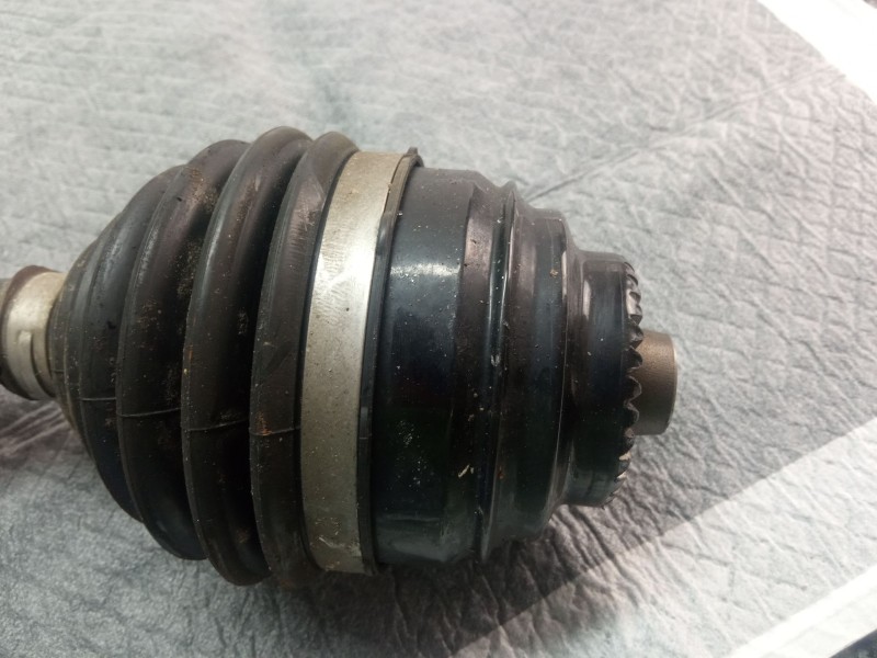 Recambio de palier izquierdo para mini countryman cooper referencia OEM IAM 868152304  