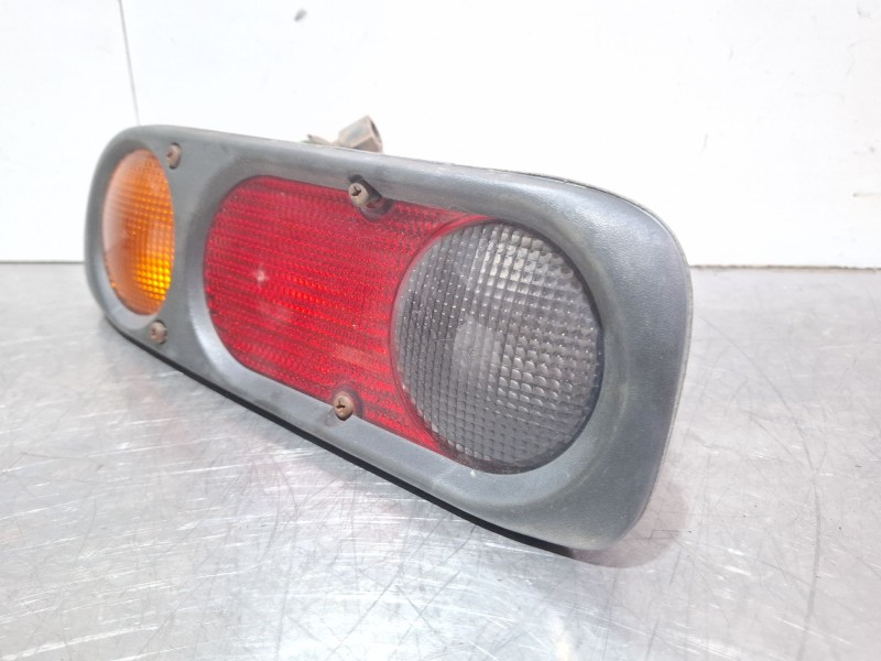 Recambio de piloto trasero derecho para nissan terrano referencia OEM IAM 265500X001  