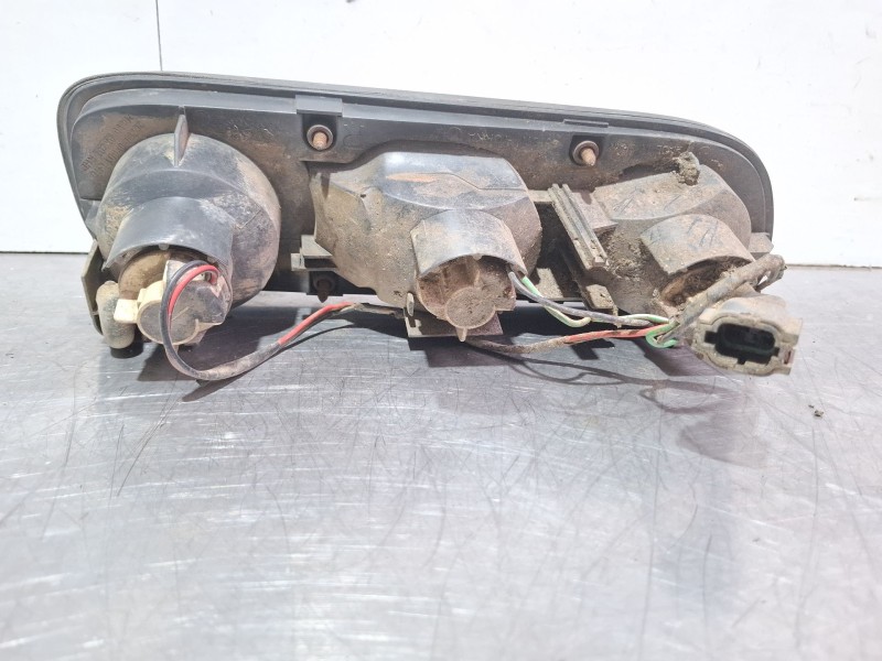 Recambio de piloto trasero derecho para nissan terrano referencia OEM IAM 265500X001  