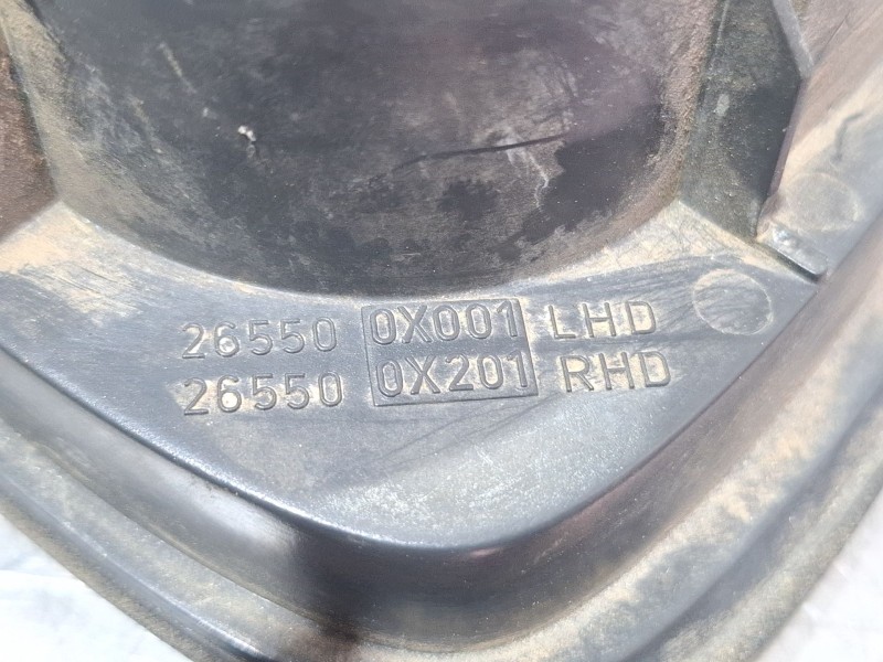 Recambio de piloto trasero derecho para nissan terrano referencia OEM IAM 265500X001  