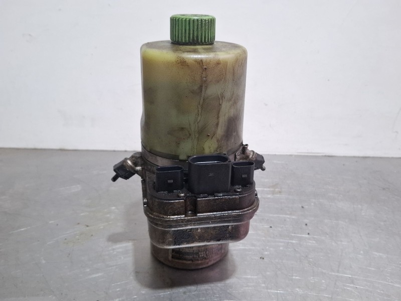 Recambio de bomba direccion eléctrica para seat ibiza referencia OEM IAM GR0423156  