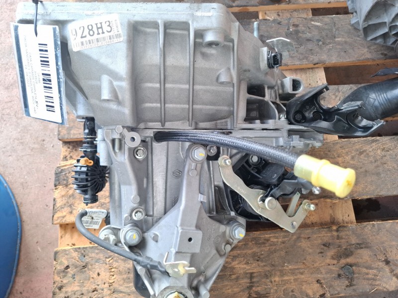 Recambio de caja cambios completa para dacia sandero referencia OEM IAM JH3928  