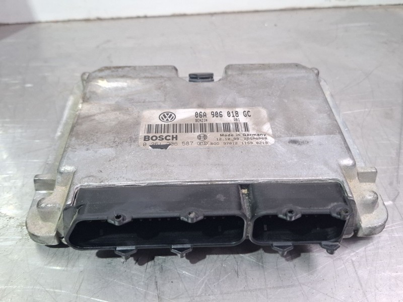 Recambio de centralita motor para seat toledo referencia OEM IAM 06A906018GC / 0261206587  