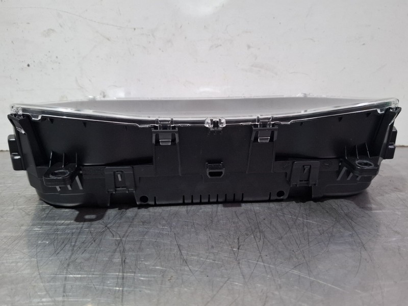 Recambio de cuenta kilometros para dacia sandero iii 1.0 tce 90 referencia OEM IAM 2480961533R  