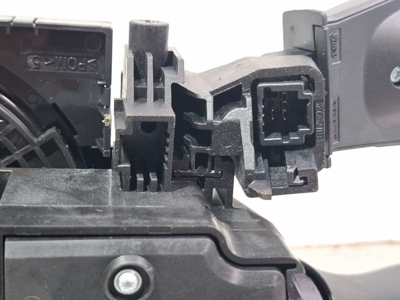 Recambio de mando multifuncion para dacia sandero iii 1.0 tce 90 referencia OEM IAM 255670975R-B / 255543182RC  