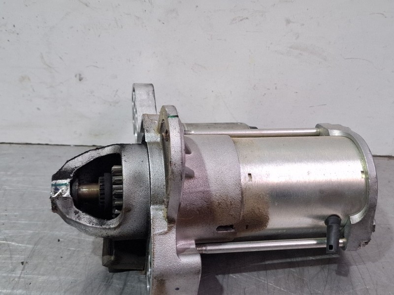 Recambio de motor arranque para dacia sandero iii 1.0 tce 90 referencia OEM IAM 233008820R  