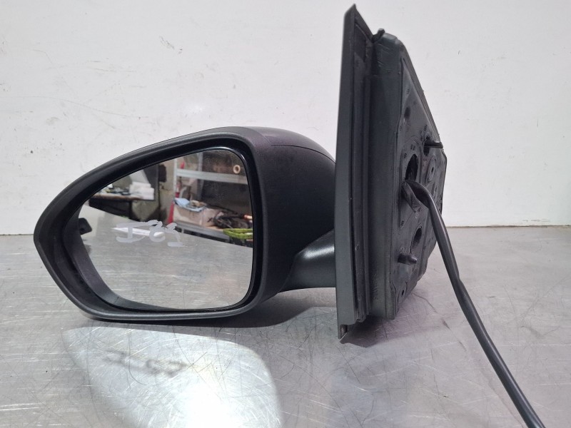 Recambio de espejo retrovisor izquierdo electrico para dacia sandero iii 1.0 tce 90 referencia OEM IAM E90411968  