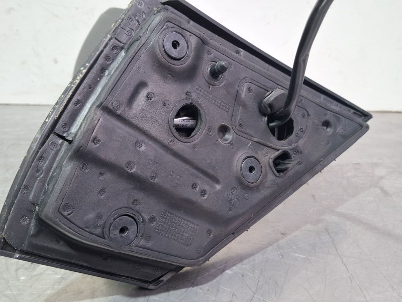 Recambio de espejo retrovisor izquierdo electrico para dacia sandero iii 1.0 tce 90 referencia OEM IAM E90411968  
