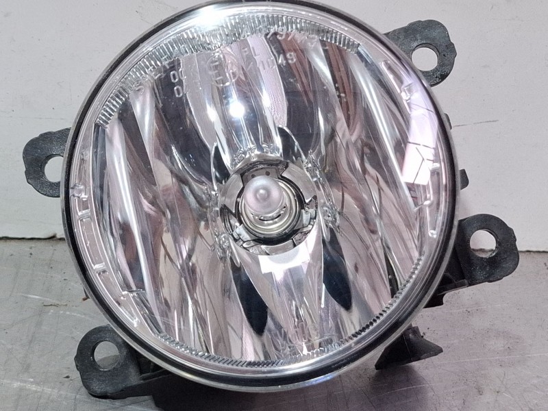 Recambio de faro antiniebla delantero derecho para dacia sandero iii 1.0 tce 90 referencia OEM IAM 261500097RB  