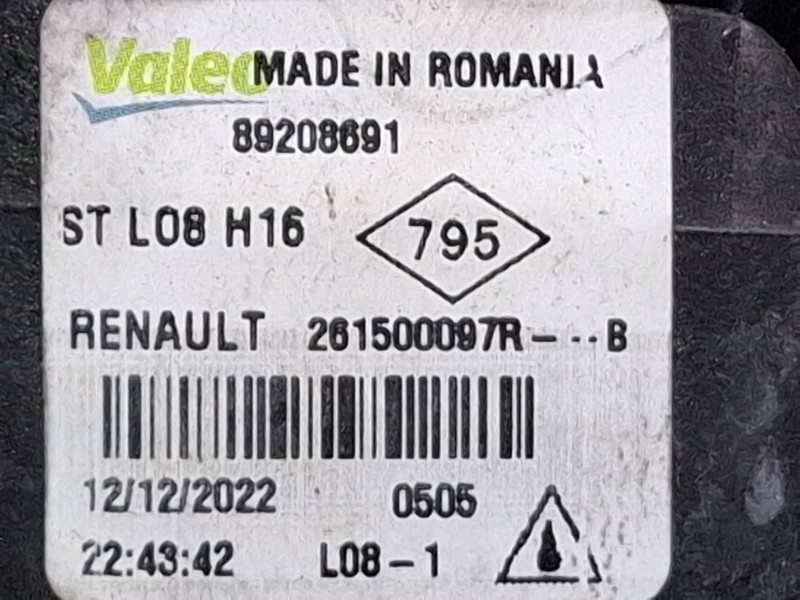Recambio de faro antiniebla delantero derecho para dacia sandero iii 1.0 tce 90 referencia OEM IAM 261500097RB  