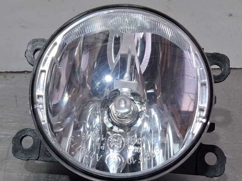 Recambio de faro antiniebla delantero izquierdo para dacia sandero iii 1.0 tce 90 referencia OEM IAM 261500097RB  
