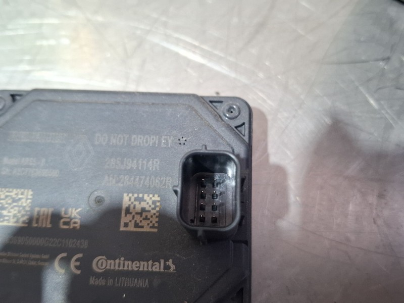 Recambio de modulo electronico para dacia sandero iii 1.0 tce 90 referencia OEM IAM 285J94114R  