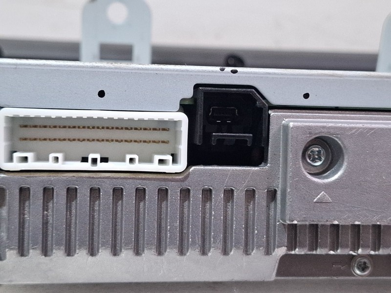 Recambio de pantalla multifuncion para dacia sandero iii 1.0 tce 90 referencia OEM IAM 280214563R  