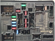 Recambio de caja reles / fusibles para dacia sandero iii 1.0 tce 90 referencia OEM IAM 284B71965R  