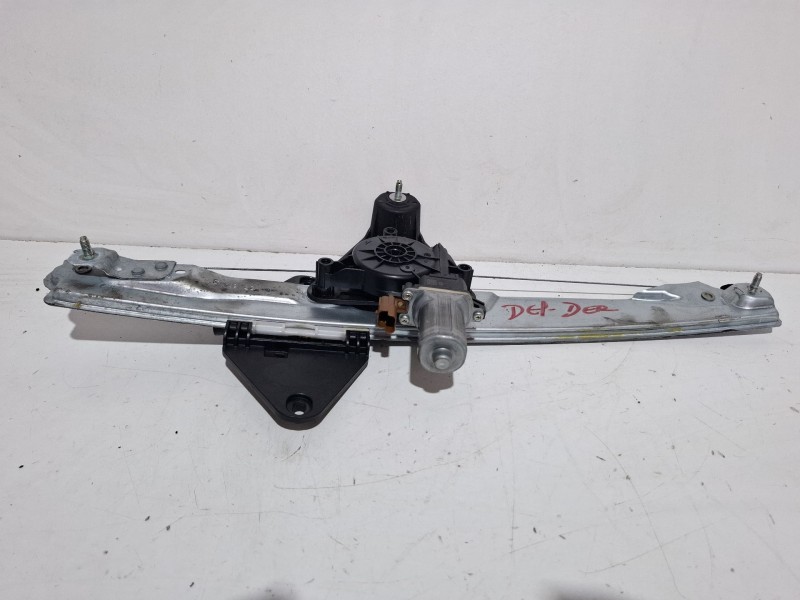 Recambio de elevalunas delantero derecho para dacia sandero iii 1.0 tce 90 referencia OEM IAM   