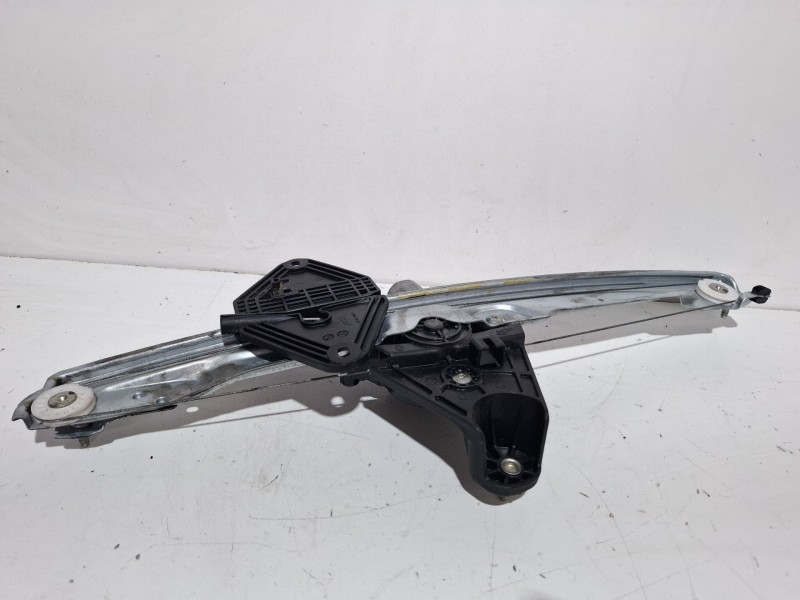 Recambio de elevalunas delantero derecho para dacia sandero iii 1.0 tce 90 referencia OEM IAM   