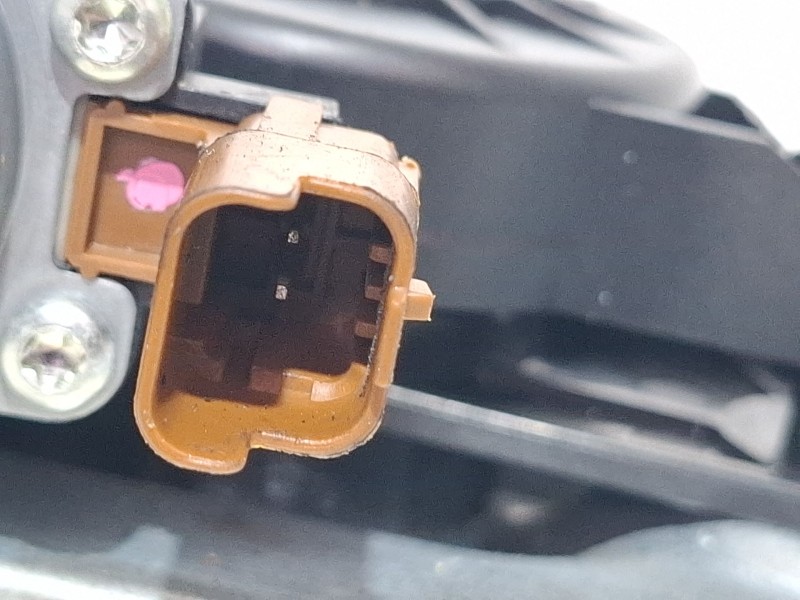 Recambio de elevalunas trasero izquierdo para dacia sandero iii 1.0 tce 90 referencia OEM IAM   