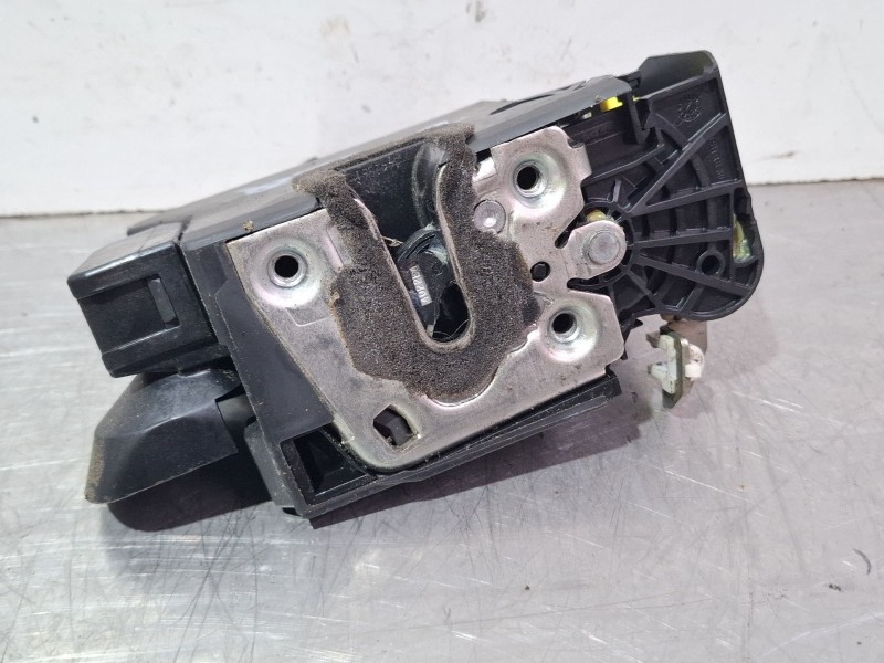 Recambio de cerradura puerta delantera izquierda para dacia sandero iii 1.0 tce 90 referencia OEM IAM   