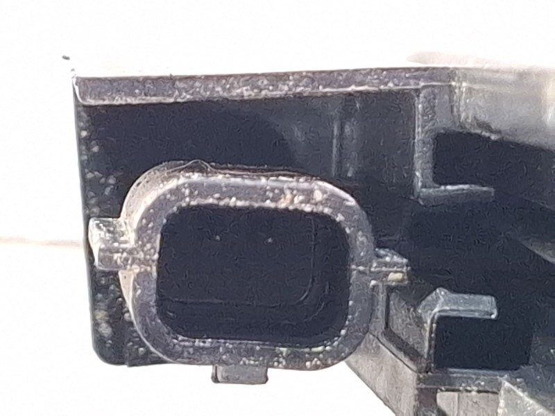 Recambio de cerradura puerta trasera izquierda para dacia sandero iii 1.0 tce 90 referencia OEM IAM   