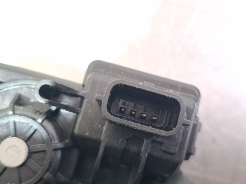 Recambio de cerradura maletero / porton para dacia sandero iii 1.0 tce 90 referencia OEM IAM 905030754r  